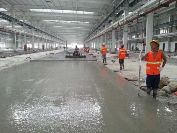 让我们回顾下“古老”的浇注地坪